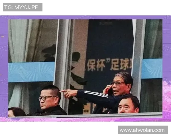 球星足球场上的遗憾瞬间与未竟之梦：那些改变历史的失误与错失机会