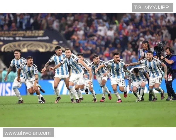 盘点足球场上球星背后的女人 揭秘那些球员妻子不为人知的故事