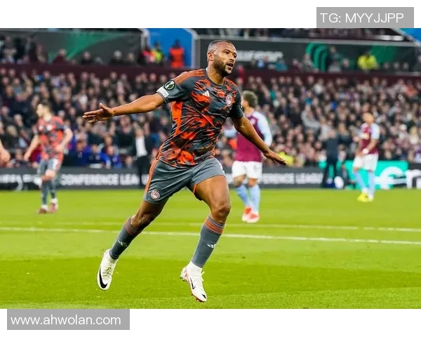 维拉足球队历代球星介绍及其在英超赛场的表现分析